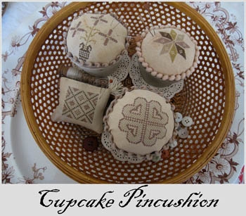 Stickvorlage Nikyscreations - Cupcake Pincushion