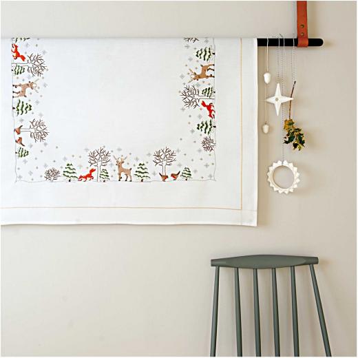 StickpackungTischdecke Winterwald - Rico Design