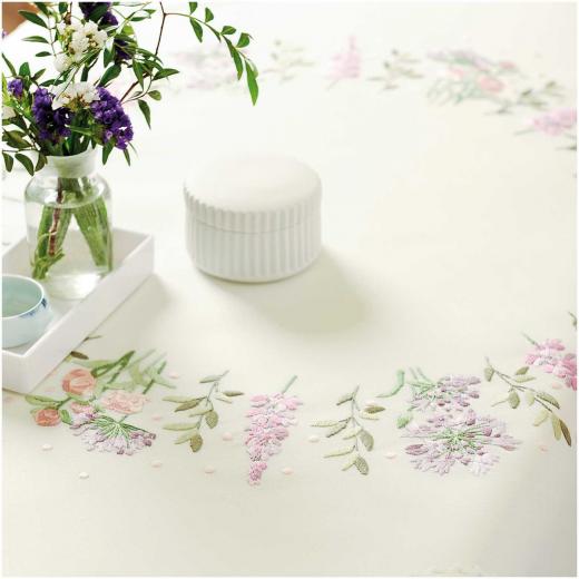 Stickpackung Tischdecke Blumenkranz - Rico Design