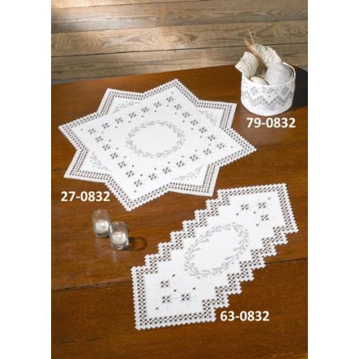 Permin of Copenhagen Stickpackung - Hardanger Tischdecke Kranz