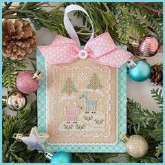 Country Cottage Needleworks - Pastel Collection 11 - Christmas Deer