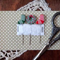 Puntini Puntini - Christmas Stockings Pins