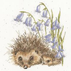 Bothy Threads Hannah Dale - Love And Hedgehugs